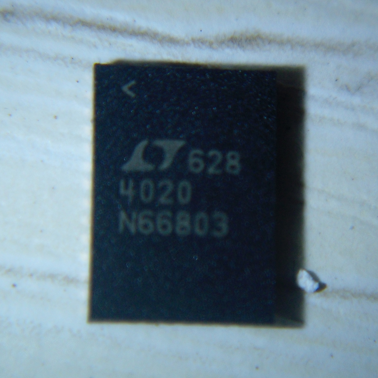 LTC4020EUHF#PBF-凌力尔特(Linear Technology)代理分销(LTC4020EUHF#PBF市场价格在14.77元到44.31元)